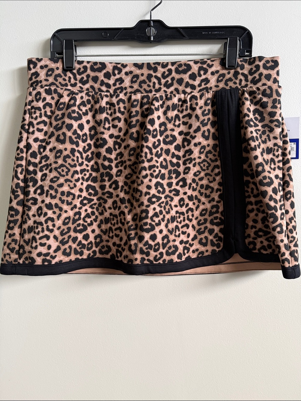 NWT JoyLab Leopard Print Mini Skort with Built In Shorts Black Trim Size L - Picture 5 of 7